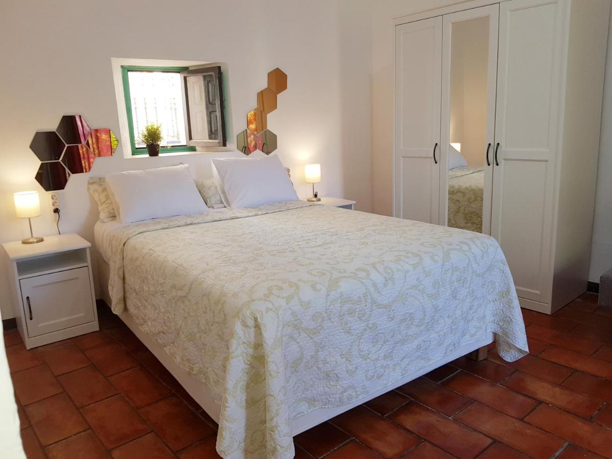 Apartament Patio Andaluz Siglo XVI Sewilla Zewnętrze zdjęcie